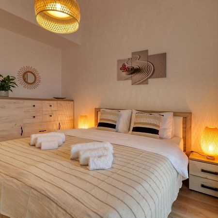 Relaxation Station - My Charming, Cosy&Inviting Apt - Smart Thermostat - Private Parking - Ior Park - Long Term Price Cuts Boekarest Buitenkant foto