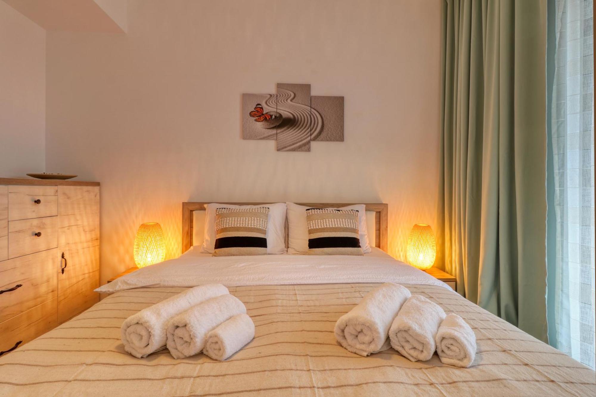 Relaxation Station - My Charming, Cosy&Inviting Apt - Smart Thermostat - Private Parking - Ior Park - Long Term Price Cuts Boekarest Buitenkant foto