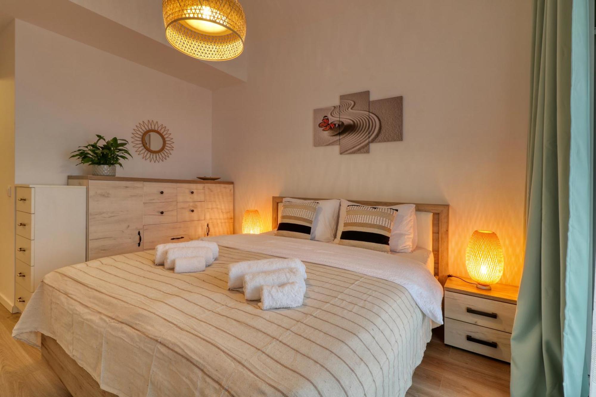 Relaxation Station - My Charming, Cosy&Inviting Apt - Smart Thermostat - Private Parking - Ior Park - Long Term Price Cuts Boekarest Buitenkant foto